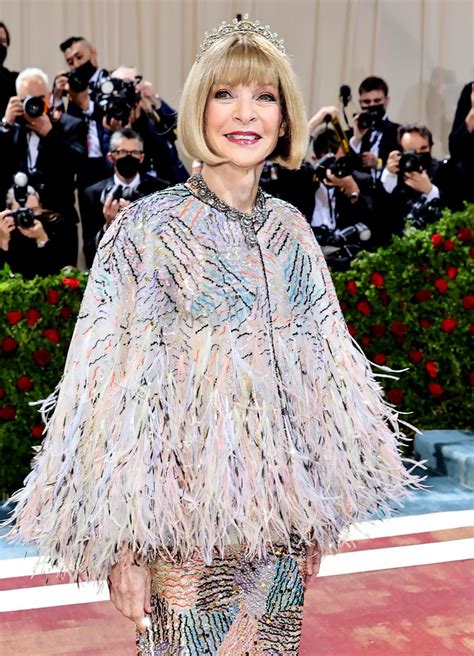 anna wintour eating isn't very chanel|anna wintour chives.